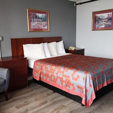 Starway Inn Лансинг Екстериор снимка